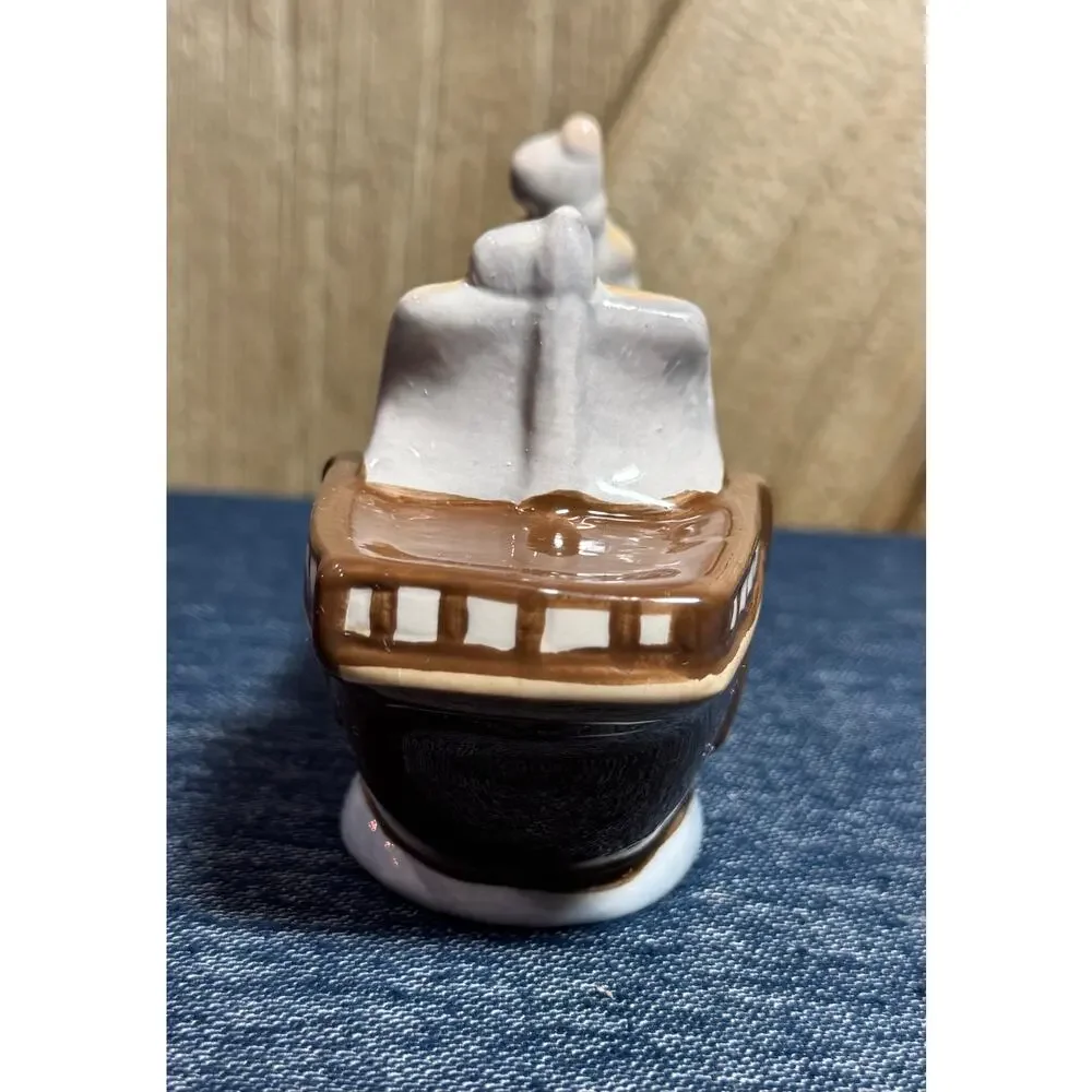 Cracker Barrel Pirate Ship Salt and Pepper Shakers Ceramic Set